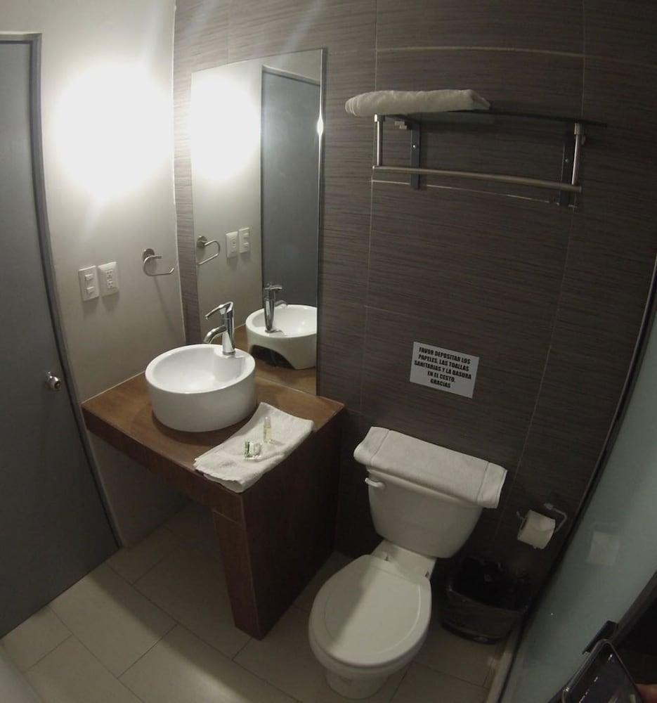 Hotel Fg León Eksteriør bilde
